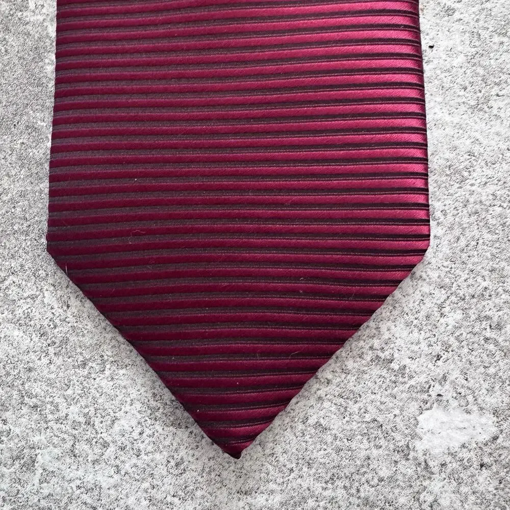 Creazioni Tucci Fire Red Horizontal Stripe 100% Silk Italy Mens Red Tie 3.5